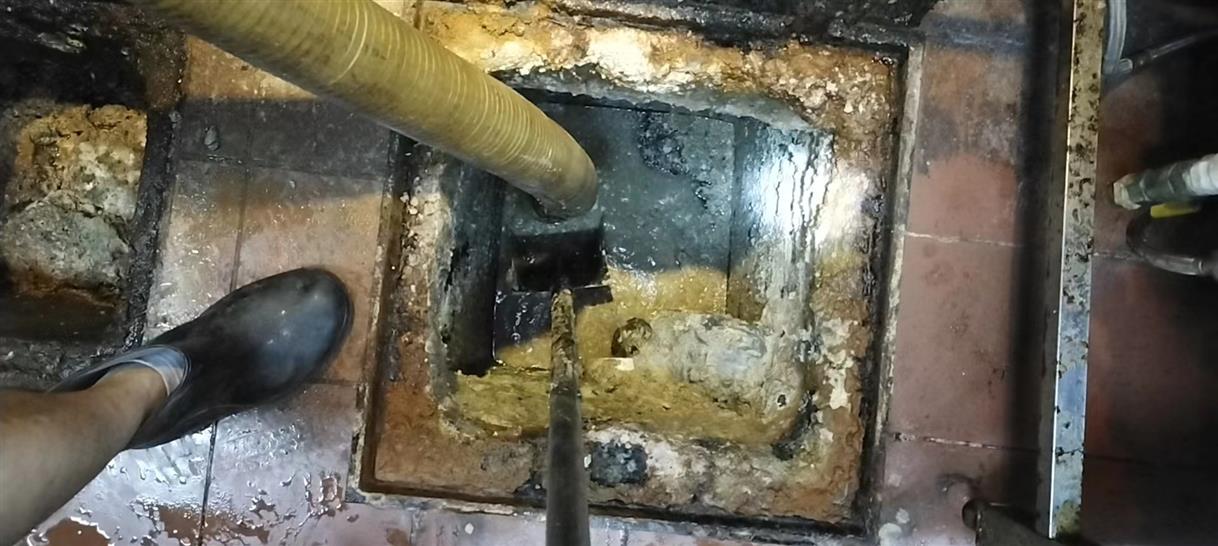 沙湾污水池清理一般都有毒气，怎么预防中毒呢？